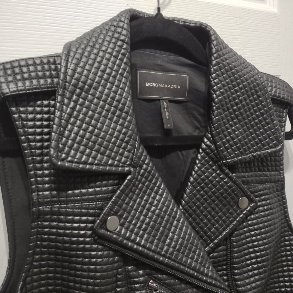 BCBG Maxazria Xander quilted faux leather vest moto chic EUC size S - Picture 3 of 12